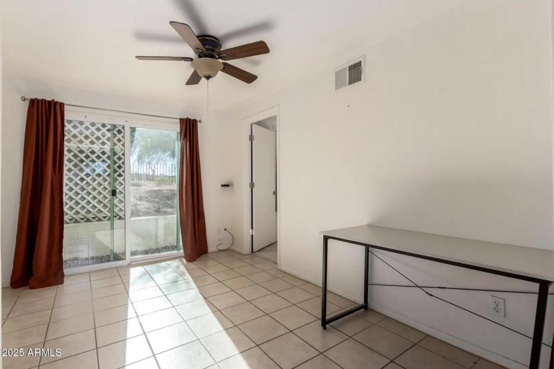 Real Estate Picture 15