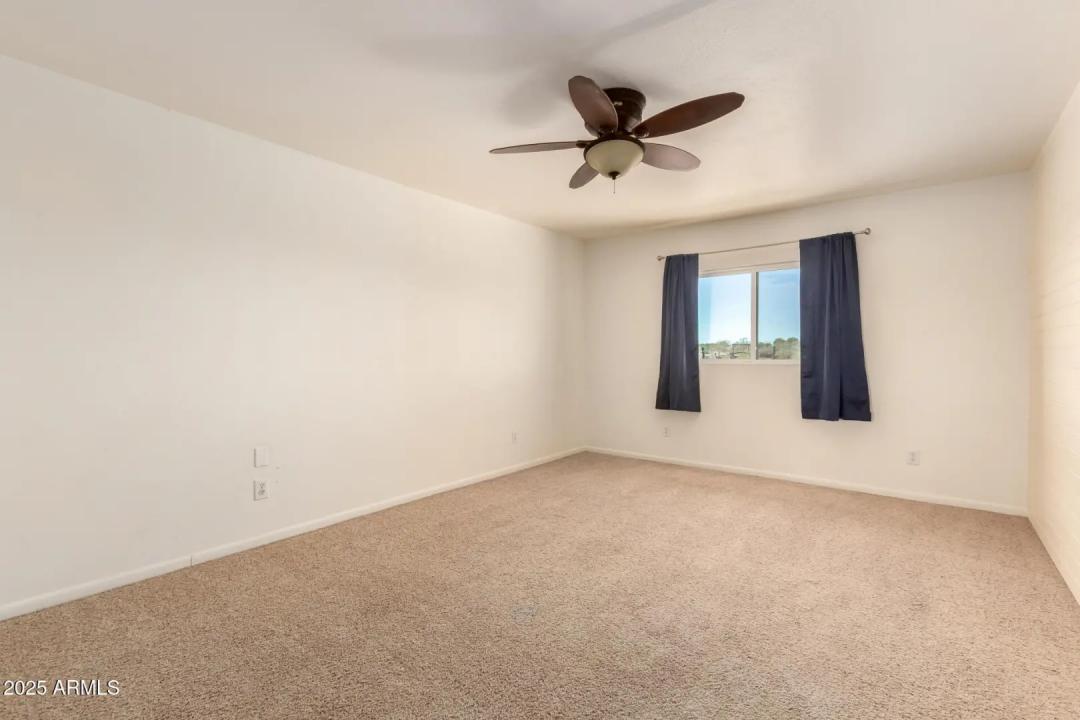 Real Estate Picture 21