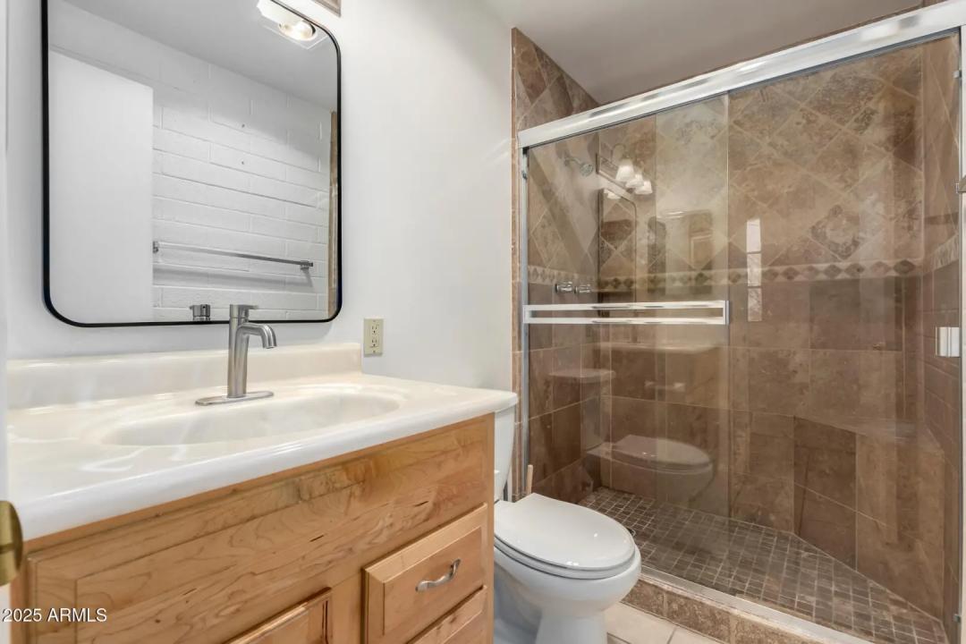 Real Estate Picture 20