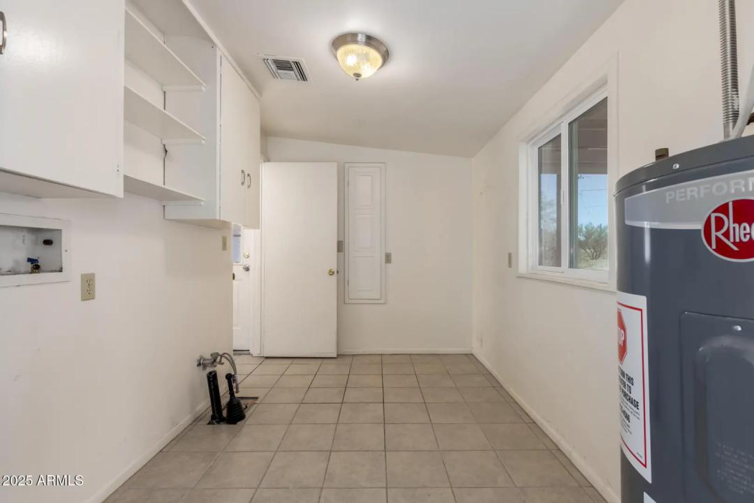 Real Estate Picture 25