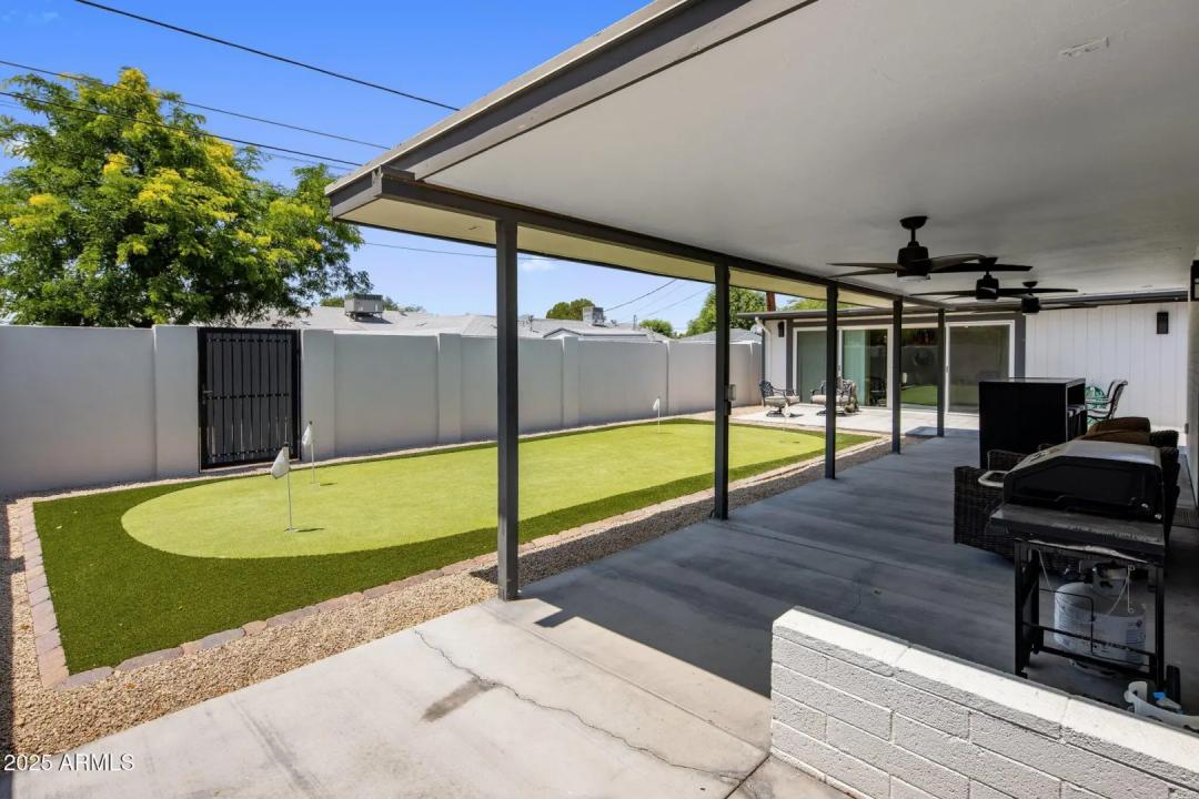 Real Estate Picture 25