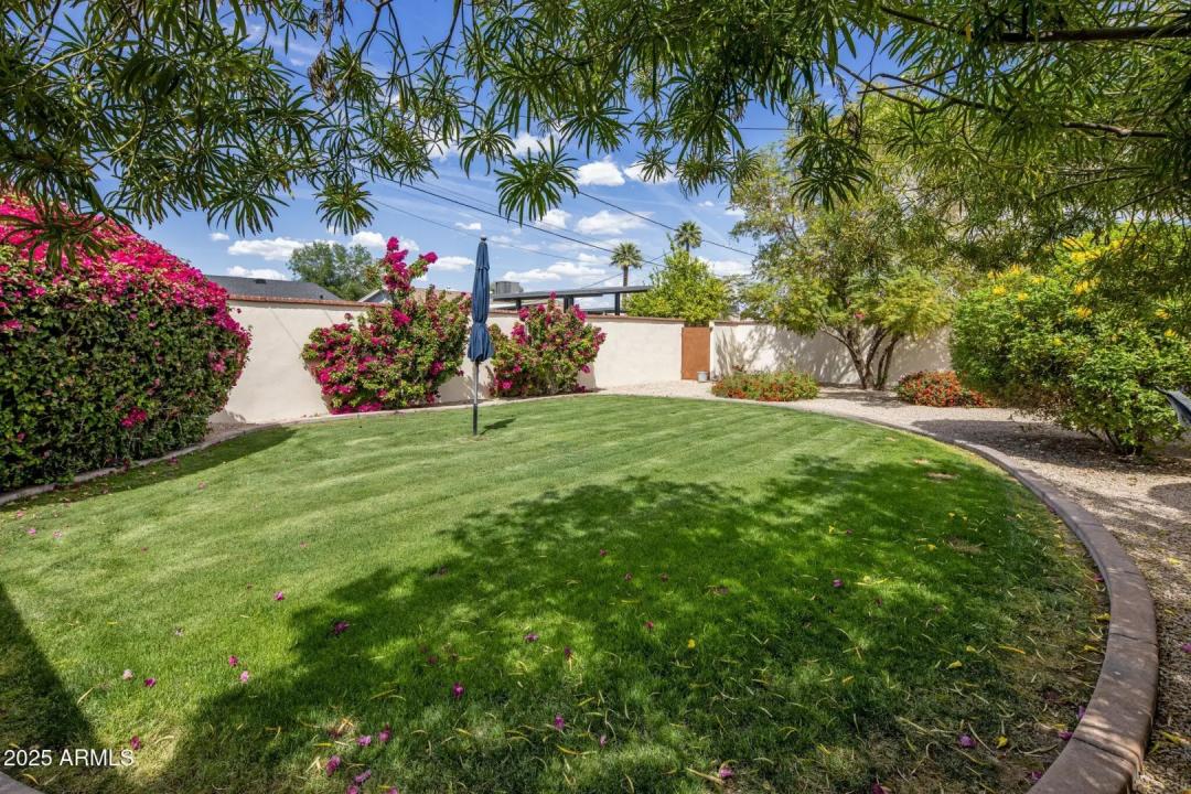 Real Estate Picture 22