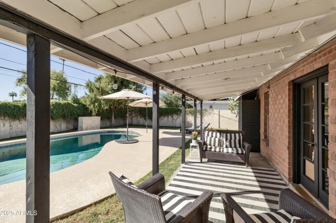 Real Estate Picture 21