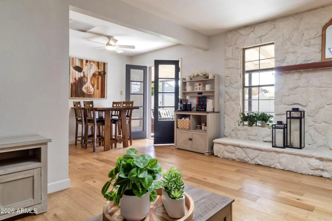 Real Estate Picture 10