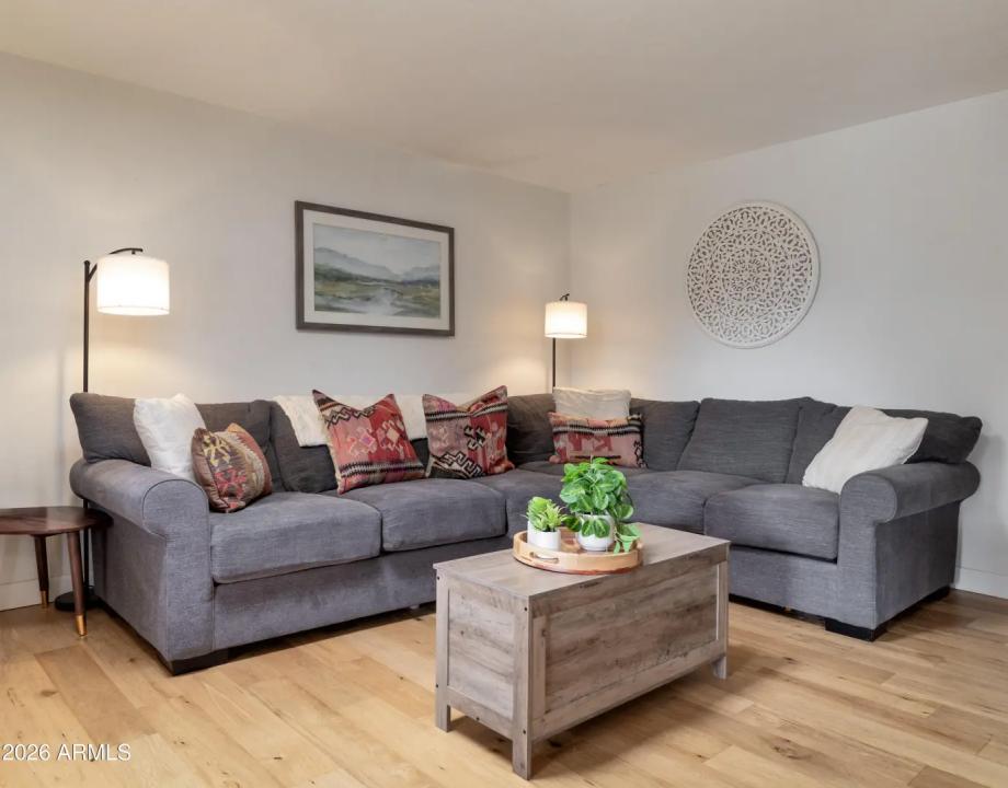 Real Estate Picture 3