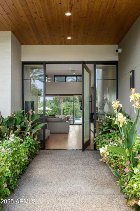 Real Estate Picture 9