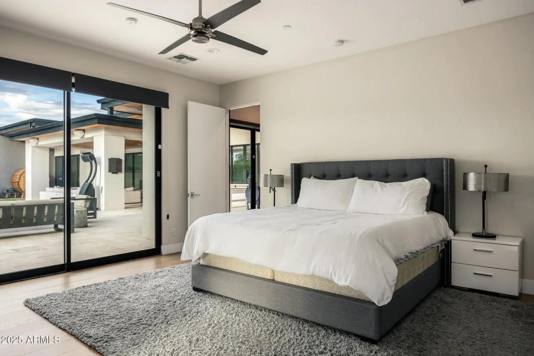 Real Estate Picture 33