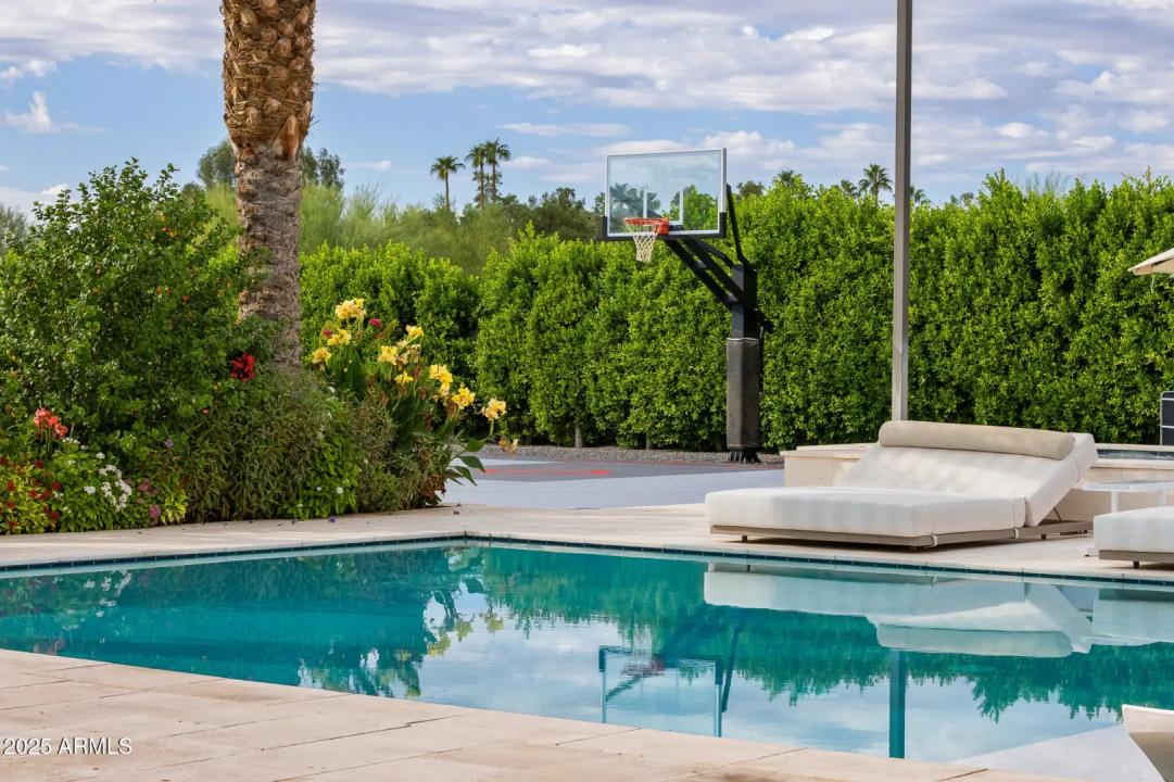 Real Estate Picture 44