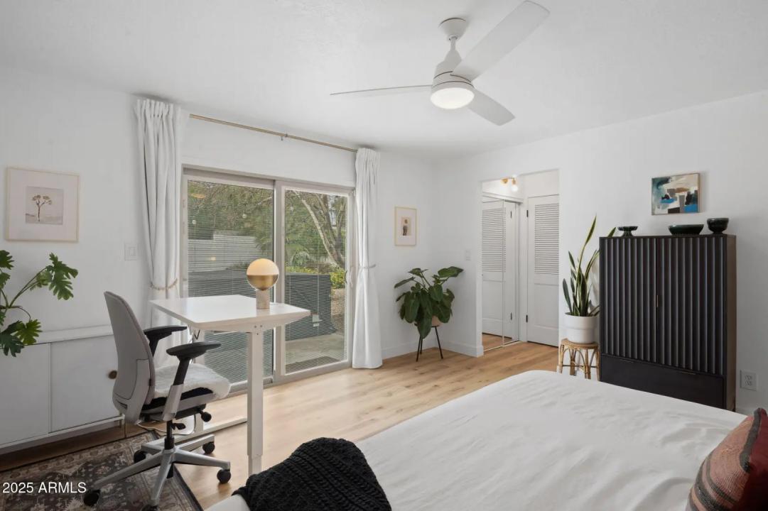 Real Estate Picture 6
