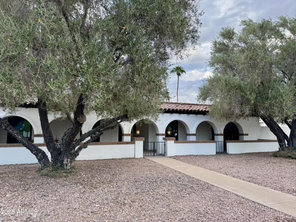 Real Estate Picture 1