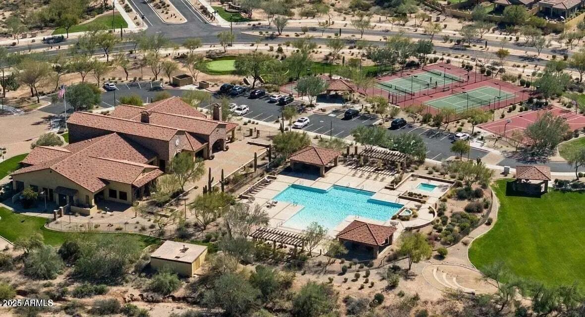 Real Estate Picture 37