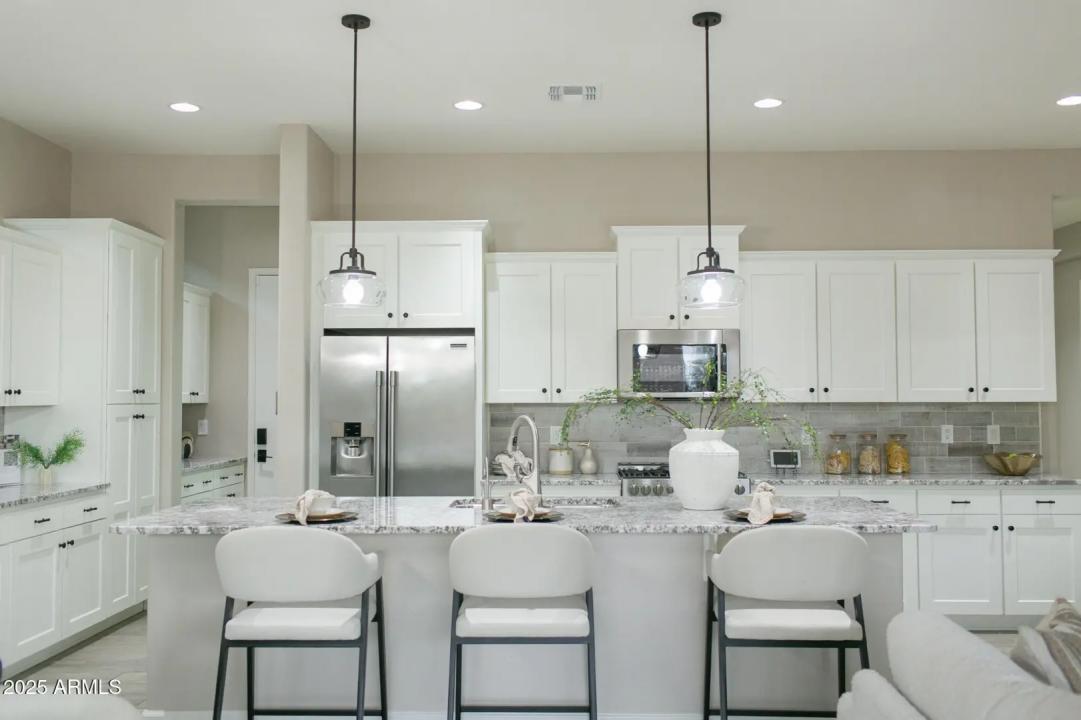 Real Estate Picture 2