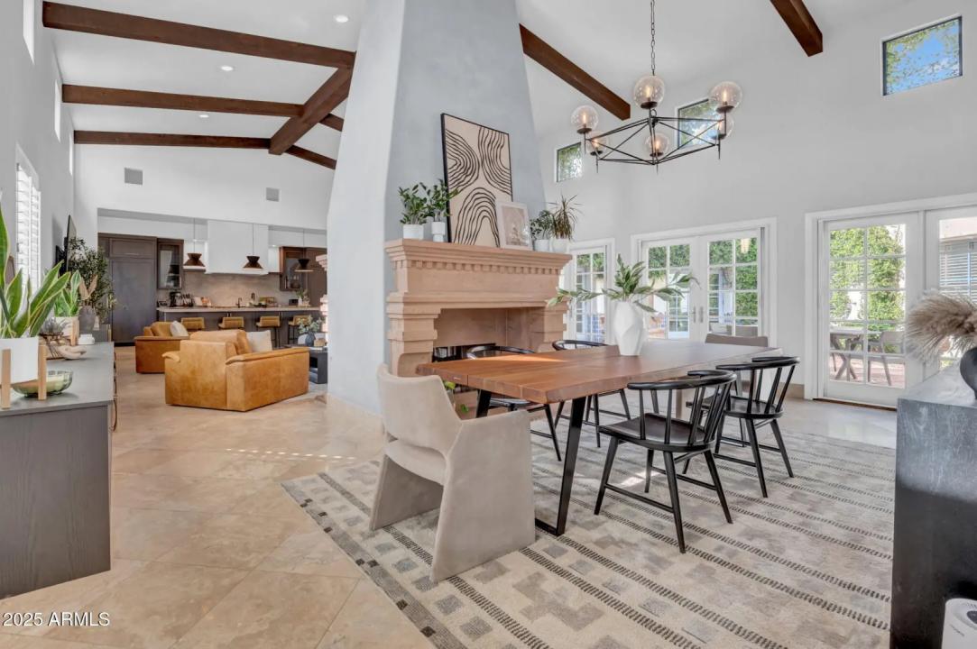 Real Estate Picture 7