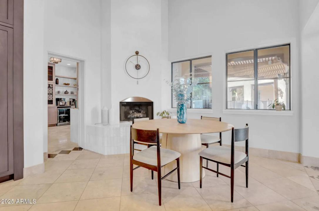 Real Estate Picture 17