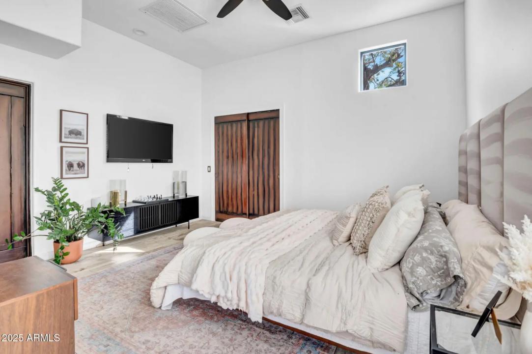 Real Estate Picture 39