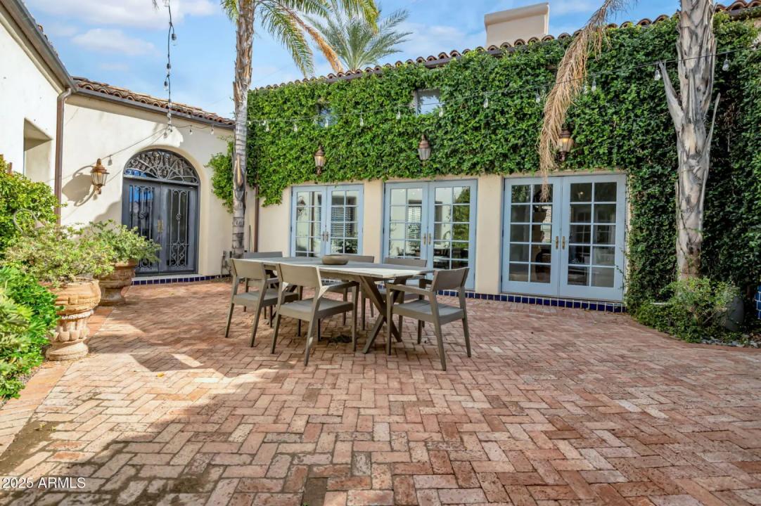 Real Estate Picture 44