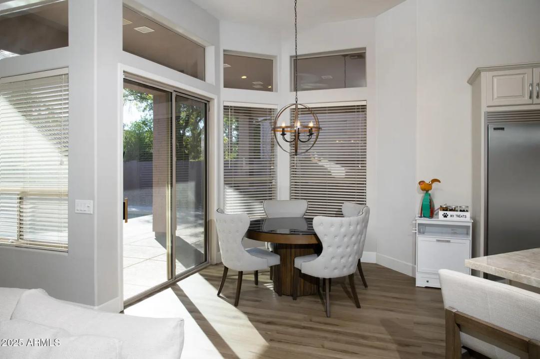 Real Estate Picture 8