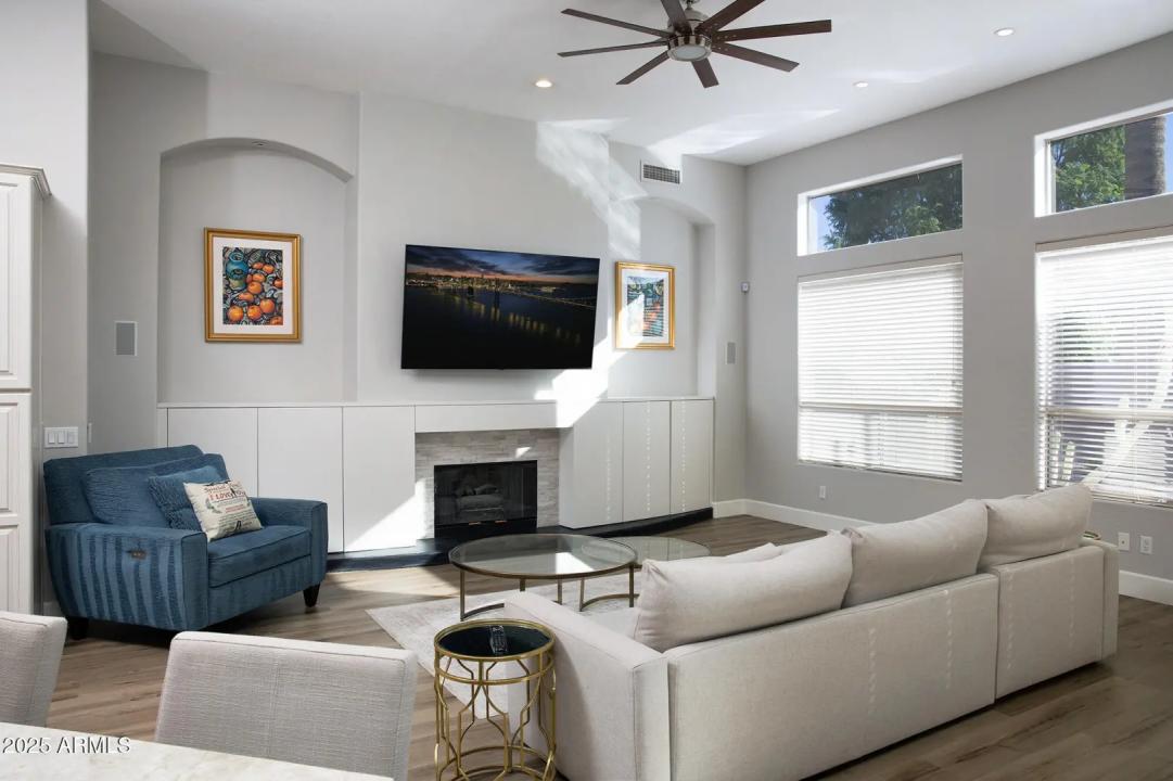 Real Estate Picture 10