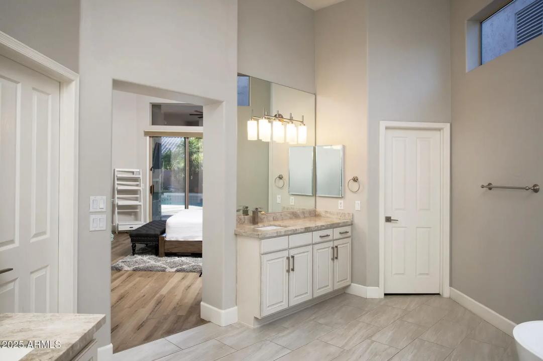 Real Estate Picture 20