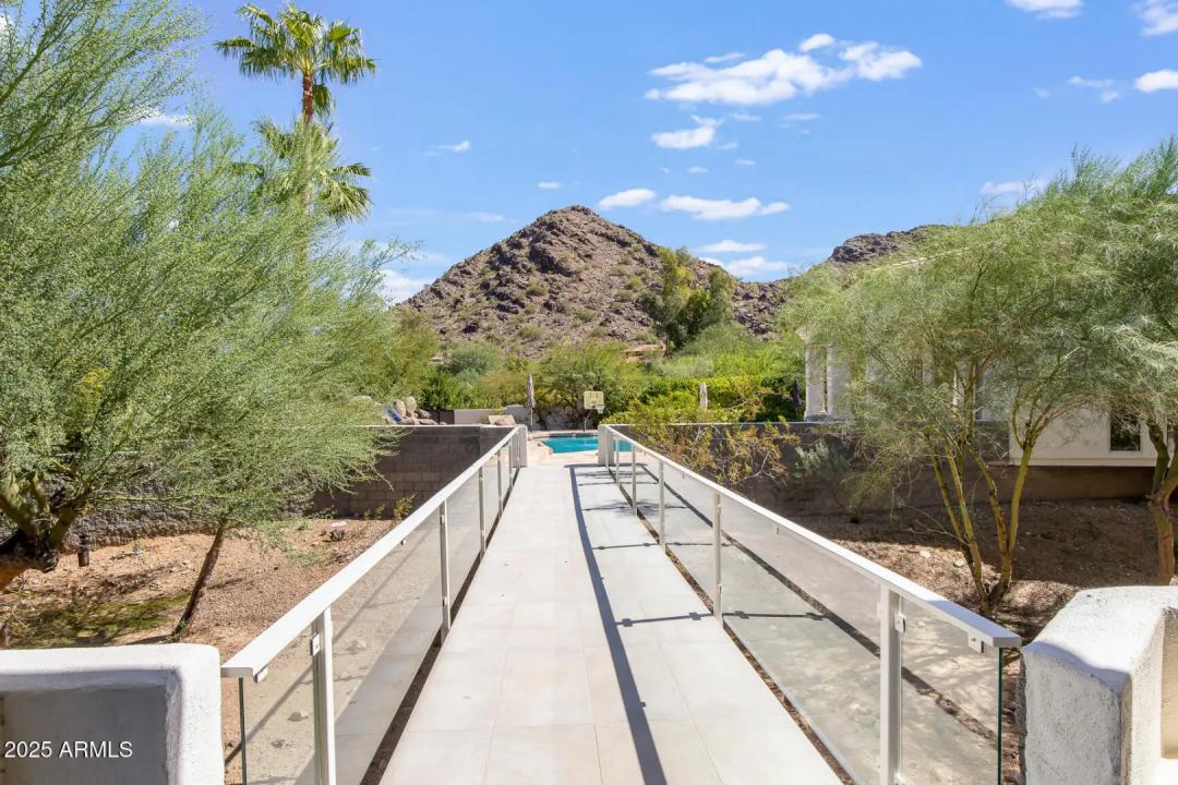 Real Estate Picture 36