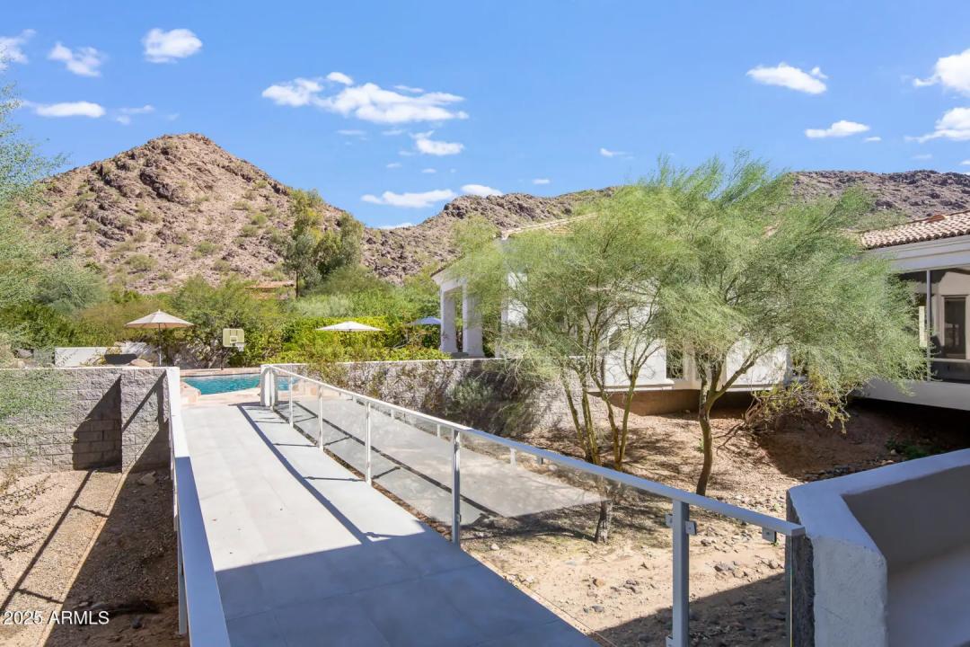 Real Estate Picture 37