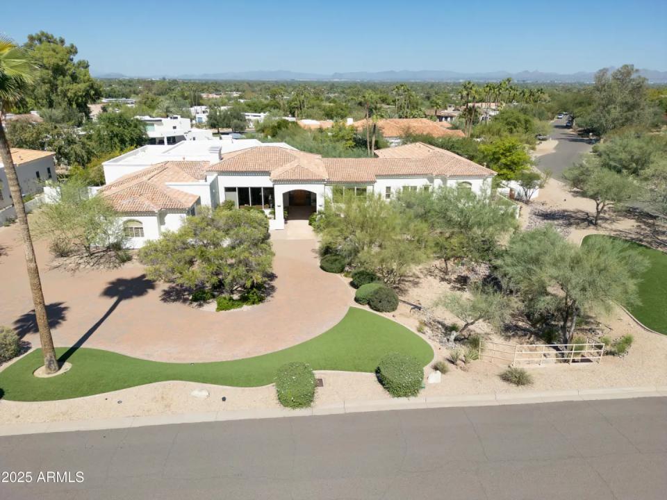 5338 E Saguaro Place Paradise Valley AZ 85253