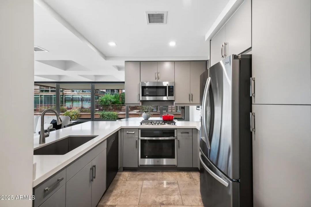 Real Estate Picture 1
