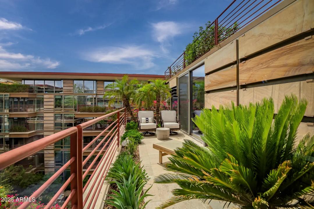 Real Estate Picture 20
