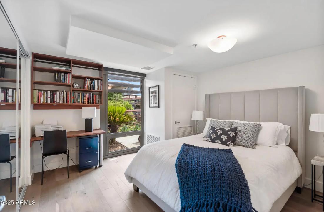 Real Estate Picture 33