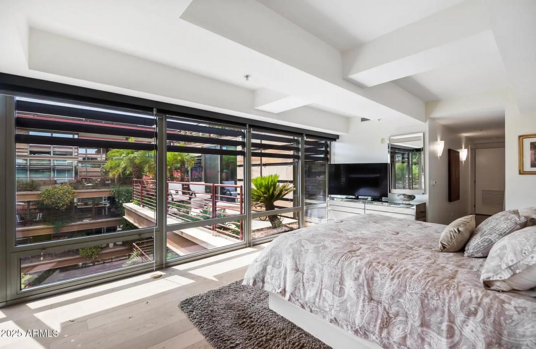 Real Estate Picture 42