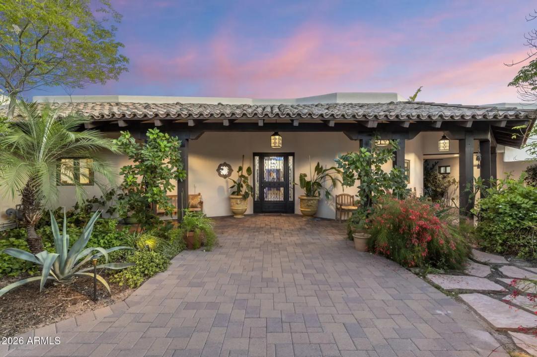 Real Estate Picture 10