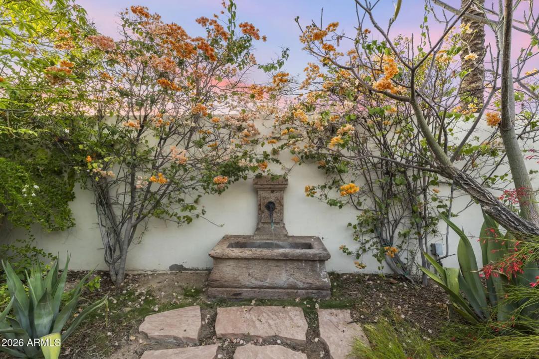 Real Estate Picture 15