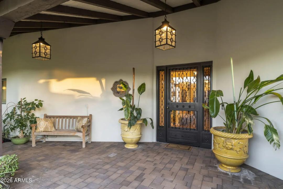 Real Estate Picture 17