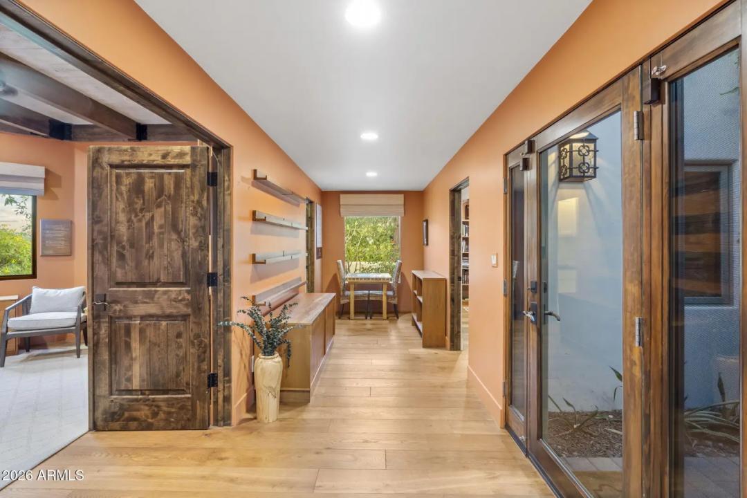 Real Estate Picture 24