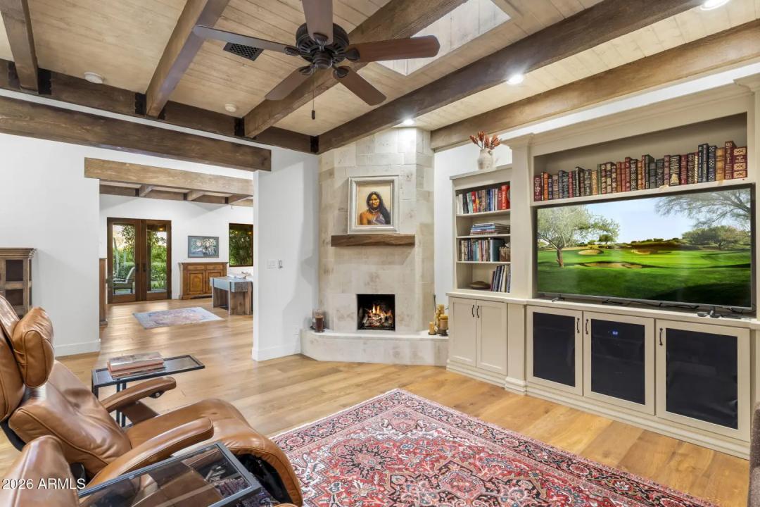 Real Estate Picture 25