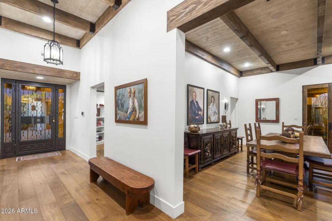 Real Estate Picture 30