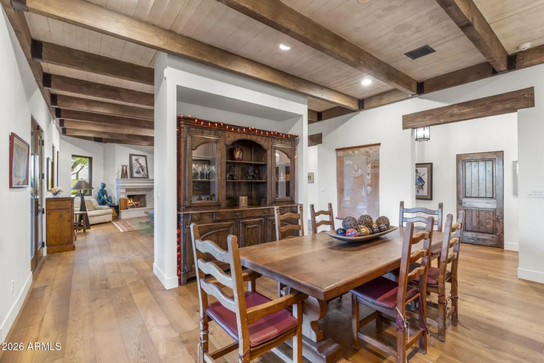 Real Estate Picture 32