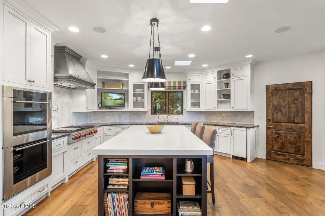 Real Estate Picture 36