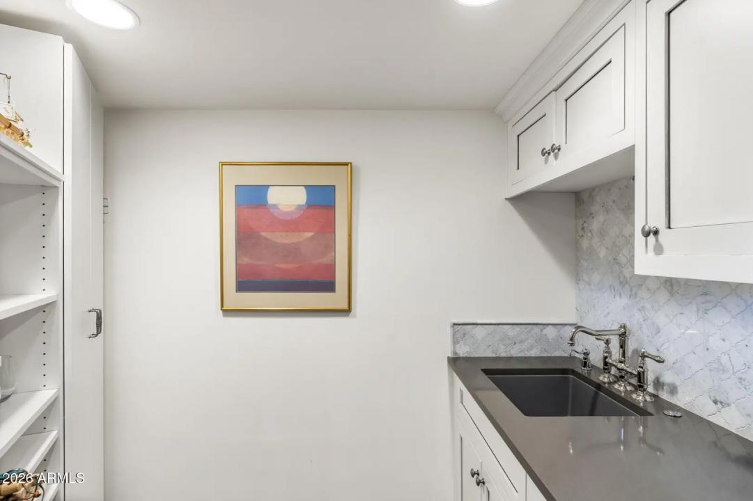 Real Estate Picture 42