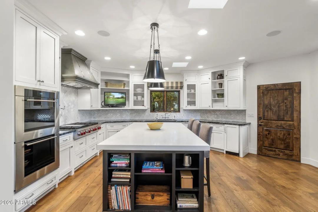 Real Estate Picture 43