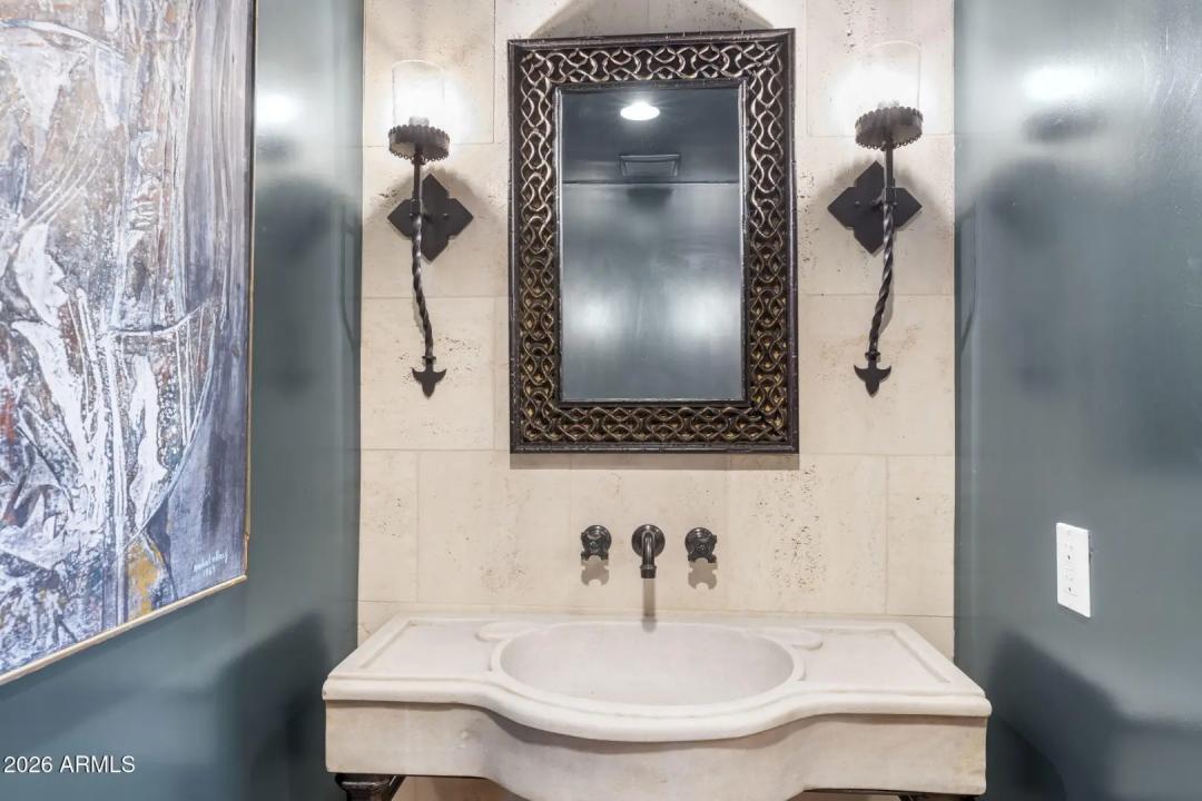 Real Estate Picture 64