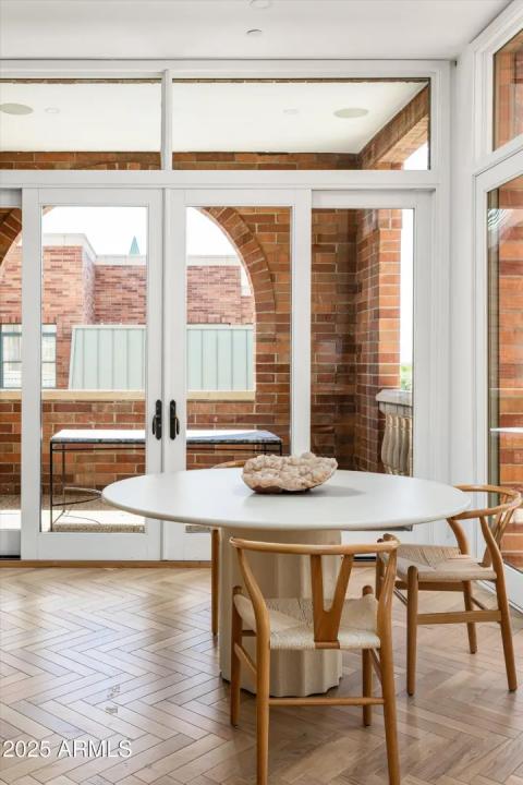 Real Estate Picture 13