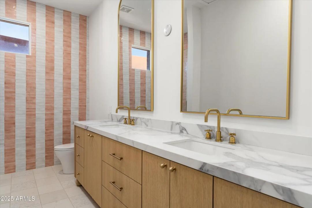 Real Estate Picture 27