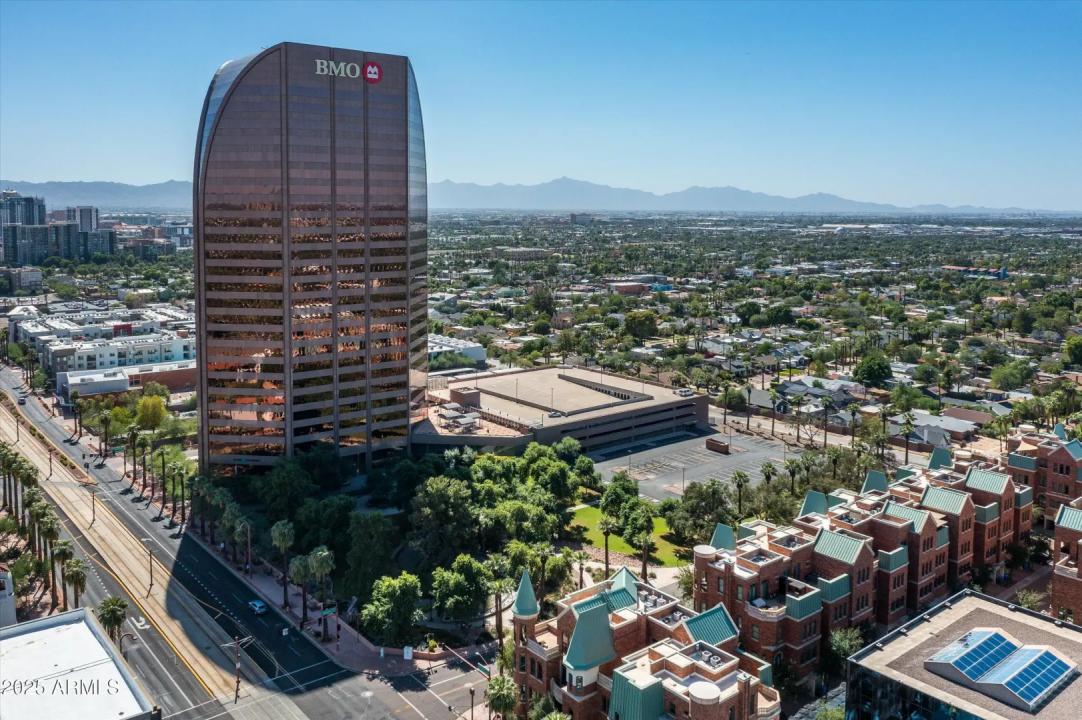 Real Estate Picture 31