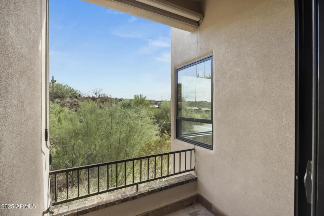 Real Estate Picture 22