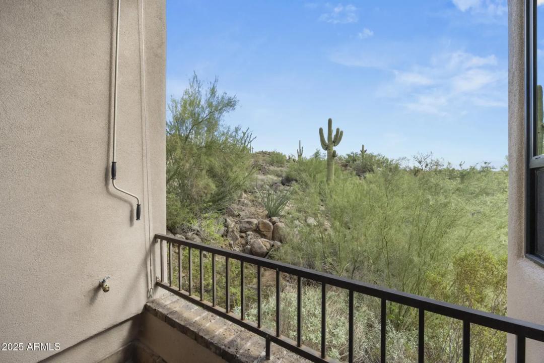 Real Estate Picture 25