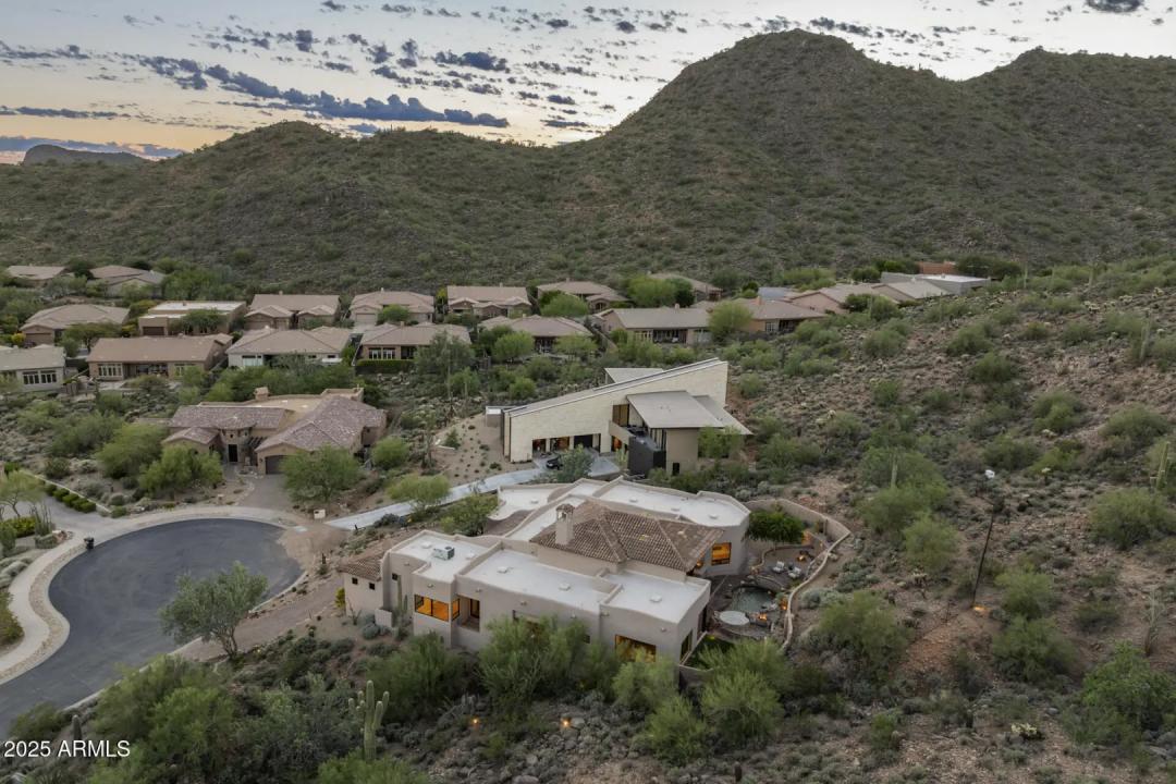 Real Estate Picture 40