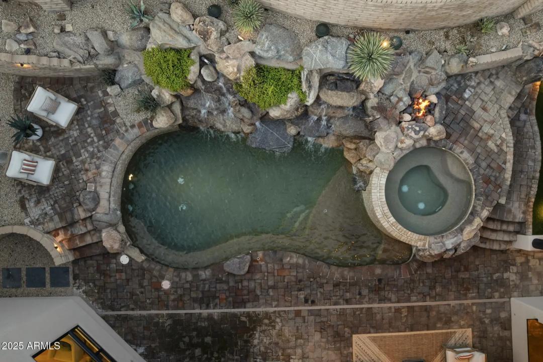 Real Estate Picture 36