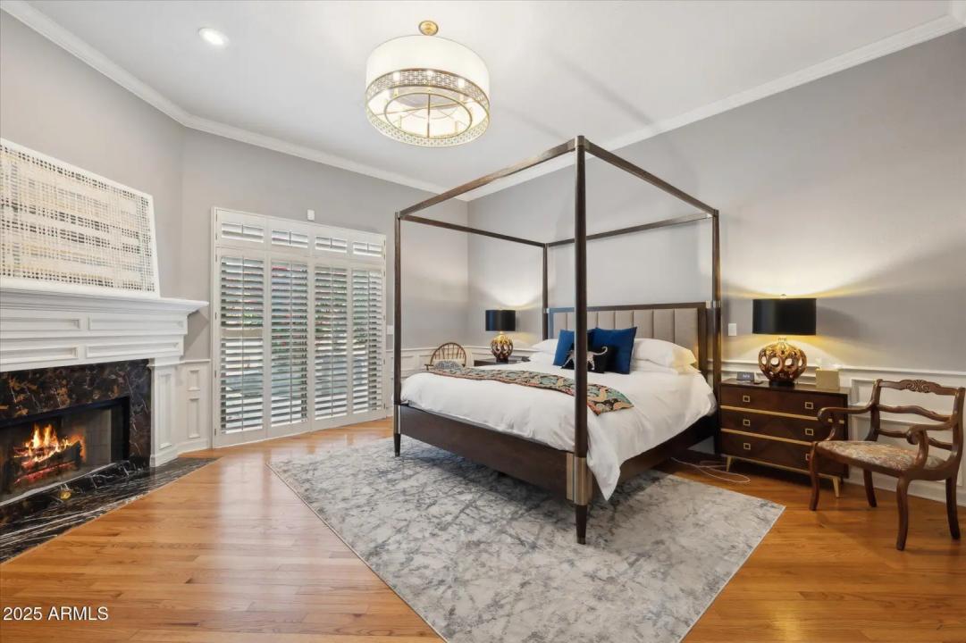 Real Estate Picture 9