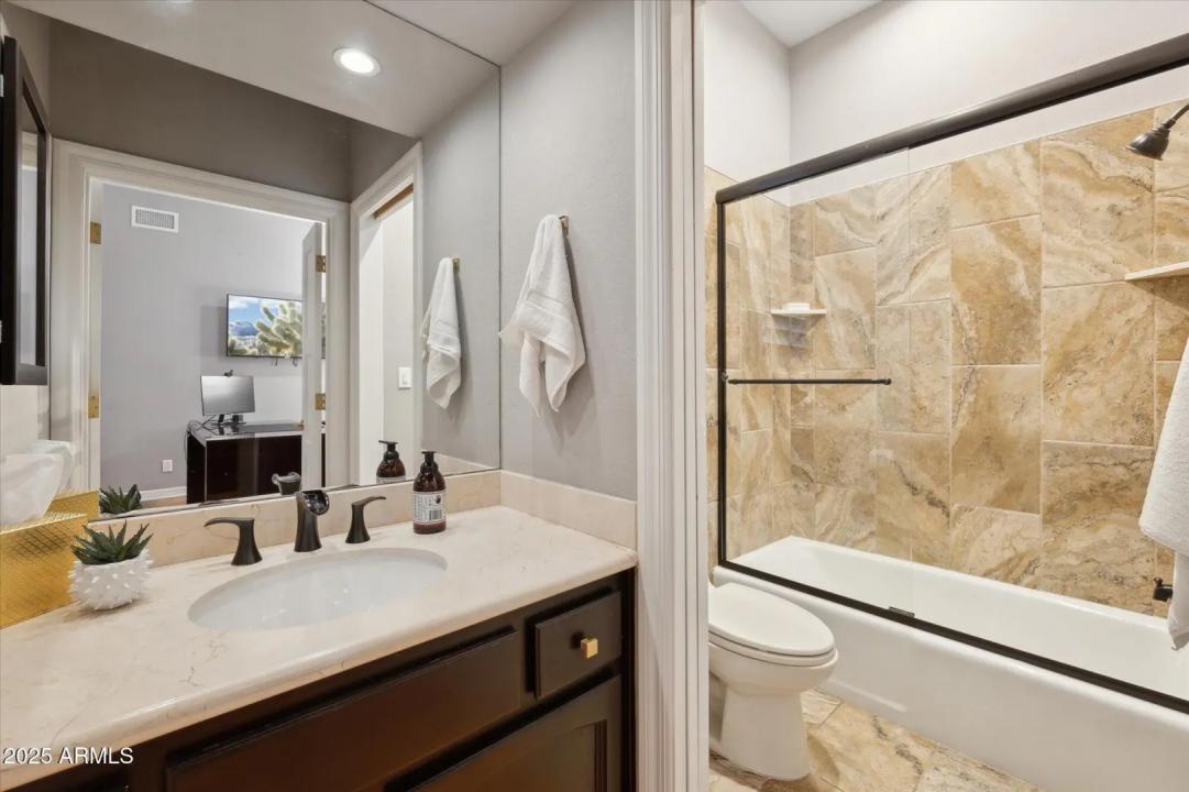 Real Estate Picture 22